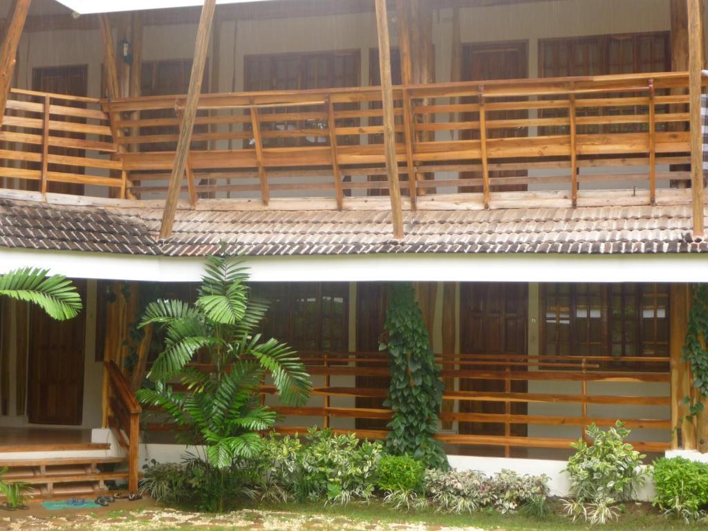 Palo Alto Bed & Breakfast Puerto Princesa Exterior photo